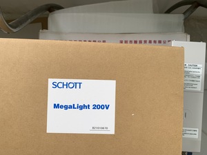 SCHOTT肖特 &nbsp;MEGALIGHT 200V &nbsp;光源机
