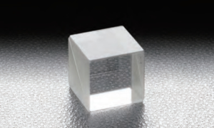 zolix卓立汉光 &nbsp;&nbsp;&nbsp;PBSW-10-550 &nbsp;&nbsp;&nbsp;立方体分光器